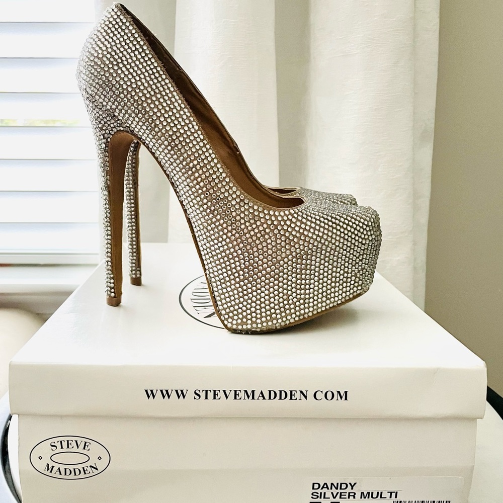 Steve madden DANDY Rhinestone Heels Pumps Size  7.5 Champagne EUC